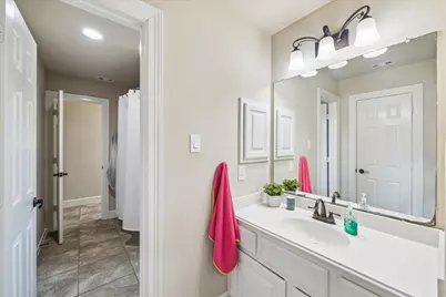 15718 Starcreek Lane, Houston, TX 77044 - Photo 28