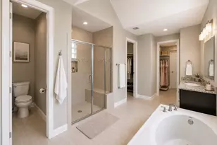 5714 Caper Shores Ln, Sugar Land, TX 77479 - Photo 8