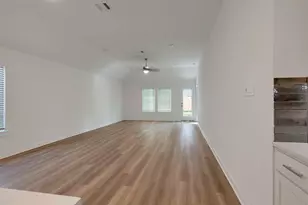969 Garden Path Dr, Willis, TX 77378 - Photo 10