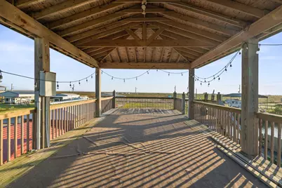 1112 Mabry Street, Gilchrist, TX 77617 - Photo 6
