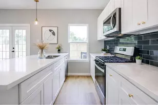 8361 Tate St, Houston, TX 77028 - Photo 2