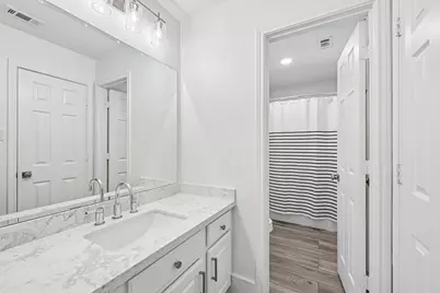 2926 Quincannon Lane, Houston, TX 77043 - Photo 36