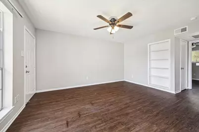 201 Emerson Street #18, Houston, TX 77006 - Photo 2