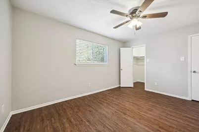 201 Emerson Street #18, Houston, TX 77006 - Photo 8