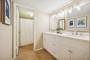 11522 Village Pl Dr, Houston, TX 77077 - Photo 6