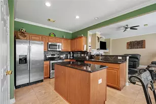 9219 Chia Valley Ct, Houston, TX 77089 - Photo 8