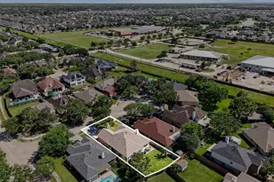 9219 Chia Valley Ct, Houston, TX 77089 - Photo 28
