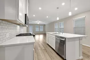5603 Andesine Dr, Houston, TX 77048 - Photo 10