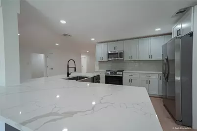 7942 Hammerly Boulevard, Houston, TX 77055 - Photo 6