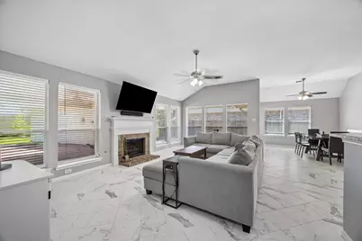 5918 Amherst Court, Houston, TX 77479 - Photo 8
