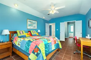 22915 Gulf Dr, Galveston, TX 77554 - Photo 16