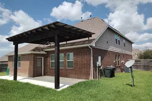 4002 Longwood Dr, Mont Belvieu, TX 77523 - Photo 2
