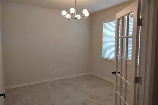 4002 Longwood Dr, Mont Belvieu, TX 77523 - Photo 4