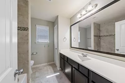 4002 Longwood Drive, Mont Belvieu, TX 77523 - Photo 22