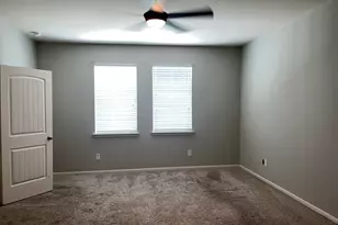 4002 Longwood Dr, Mont Belvieu, TX 77523 - Photo 10