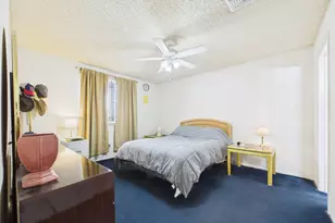 11622 Crystalwood Dr, Houston, TX 77013 - Photo 26