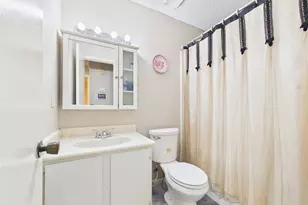 11622 Crystalwood Dr, Houston, TX 77013 - Photo 22