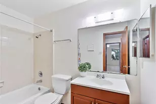 9700 Leawood Blvd, Houston, TX 77099 - Photo 20