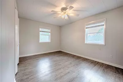 705 S La Grange Street, Flatonia, TX 78941 - Photo 18