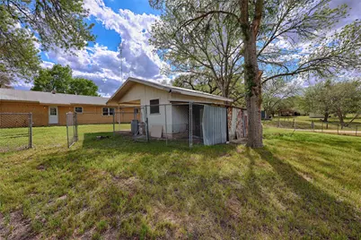 705 S La Grange Street, Flatonia, TX 78941 - Photo 30
