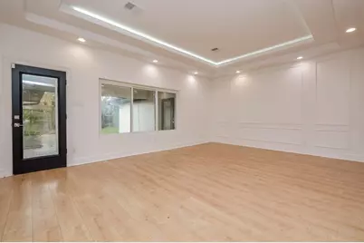 10603 Riverview Drive, Houston, TX 77042 - Photo 18