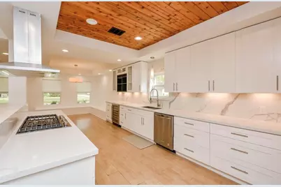10603 Riverview Drive, Houston, TX 77042 - Photo 24