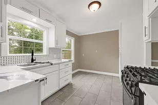 8526 Vennard Rd, Houston, TX 77034 - Photo 4