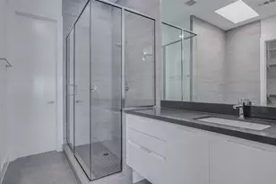 1155 W 18th St, Houston, TX 77008 - Photo 36