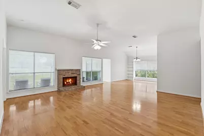 2739 S Peach Hollow Circle, Pearland, TX 77584 - Photo 6