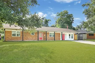 1806 Clayton Dr, Baytown, TX 77520 - Photo 32