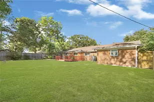 1806 Clayton Dr, Baytown, TX 77520 - Photo 2