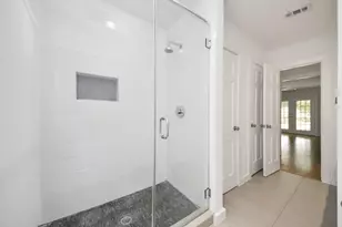 7610 Highmeadow Dr, Houston, TX 77063 - Photo 44