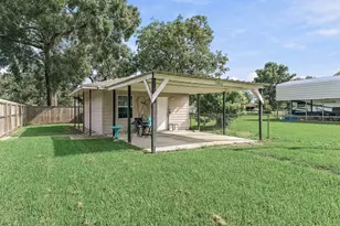 15589 San Jacinto St, Hamshire, TX 77622 - Photo 30