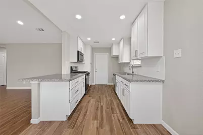 517 N Travis Street, Deer Park, TX 77536 - Photo 8