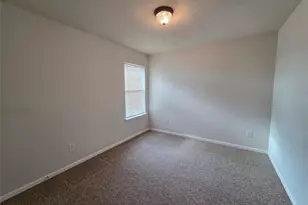 10903 Windfern Lakes St, Houston, TX 77064 - Photo 14