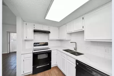 3750 Tanglewilde Street #A7, Houston, TX 77063 - Photo 16