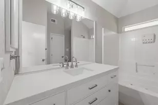 413 Brentwood Dr E, College Station, TX 77840 - Photo 20
