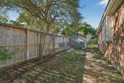 8207 Broken Timber Way, Houston, TX 77095 - Photo 36