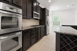 51 Prairie Falcon, The Woodlands, TX 77389 - Photo 16