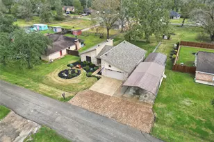 2587 County Rd 769B, Brazoria, TX 77422 - Photo 2