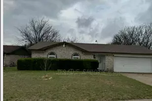 331 Springwillow Rd, Burleson, TX 76028 - Photo 2