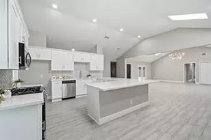 2603 Baycrest Dr, Houston, TX 77058 - Photo 10