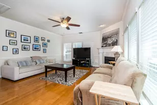 8814 Apple Mill Dr, Houston, TX 77095 - Photo 10