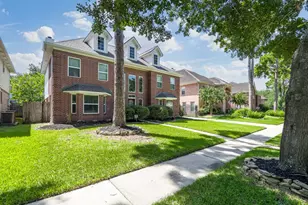8814 Apple Mill Dr, Houston, TX 77095 - Photo 2