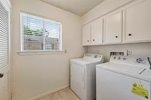 6222 Creekbend Dr, Houston, TX 77096 - Photo 46