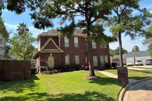 17907 Russwood Ct, Spring, TX 77379 - Photo 4