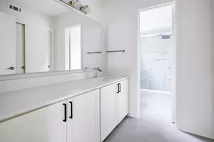 1810 Nocturne Ln, Houston, TX 77043 - Photo 18