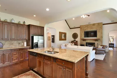 800-1000 N N Falls Dr, New Ulm, TX 78950 - Photo 12