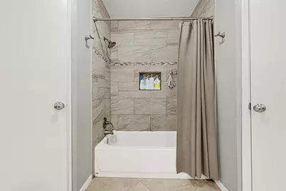 842 Walbrook Drive, Houston, TX 77062 - Photo 22