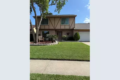 15226 Stradbrook Drive, Houston, TX 77062 - Photo 2